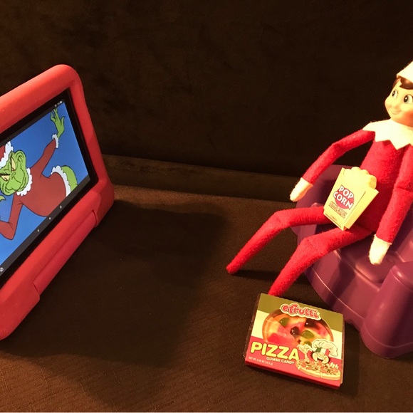 Elf on the Shelf - Picture 7 of 16